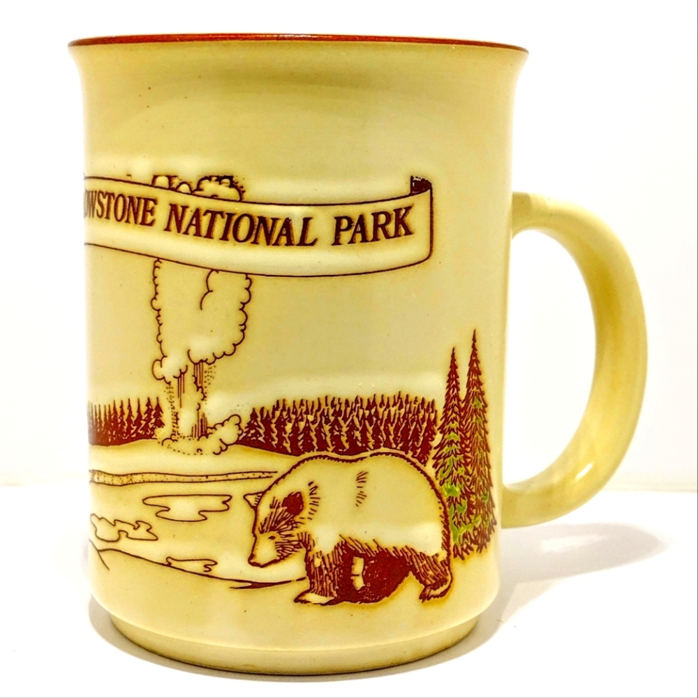 Vintage Yellowstone Nat'l Park Mug